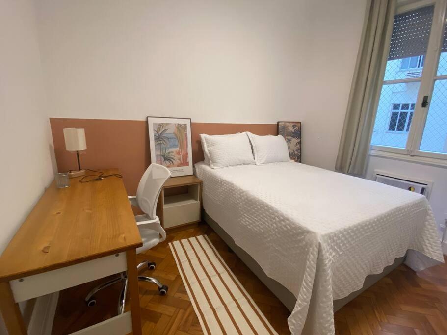 Lindo A 200 Metros Da De Copacabana, Portaria 24h Apartamento